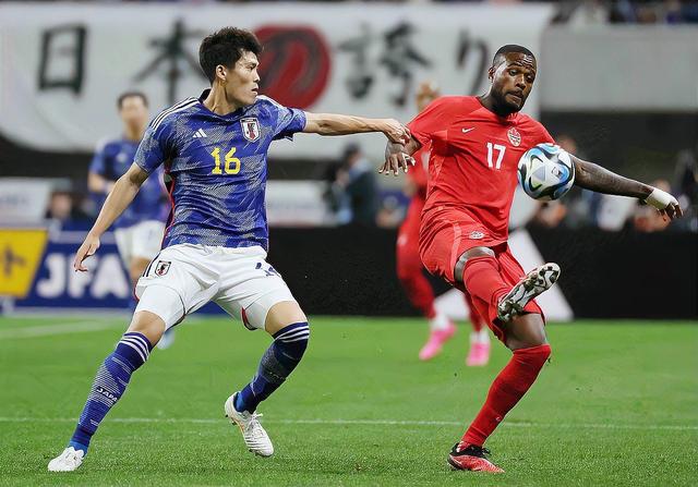 半岛体育入口-亚洲球员在国际比赛中展现集体力量