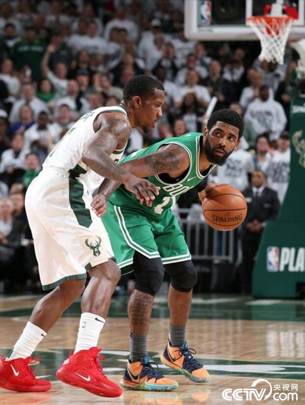 半岛平台官方网站入口-绿衫军今日再战，全队士气高涨！